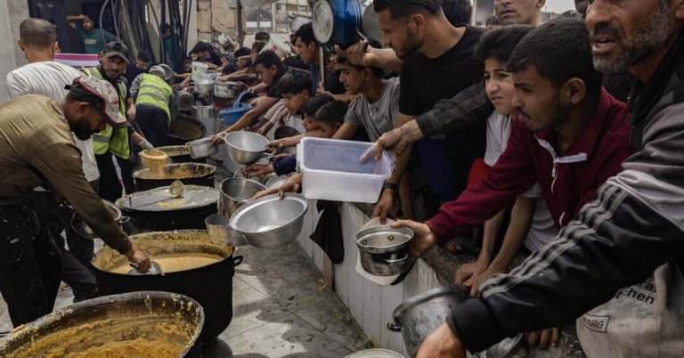 Cada vez más funcionarios israelíes reconocen una crisis de hambre en Gaza