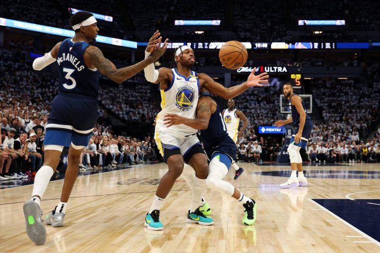 Mike Conley is leading the Timberwolves back to the defensive identity they need